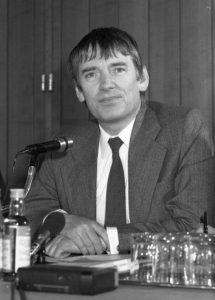 Otto Schily 1983, kurz bevor er zum ersten Mal in den Bundestag gewählt wird. Foto: Bundesarchiv, Lothar Schaack / CC-BY-SA
