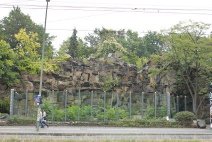 baerengehege-am-tierparkeingangb