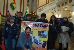 Tage des Kindes in Bolivien: Organisierte Kinderarbeiter im Praesidentenpalast, Quelle: UNATSBO 