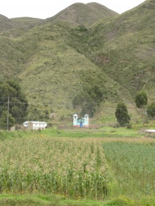 Ein Bauernhof in den Anden auf knapp 4000 Metern