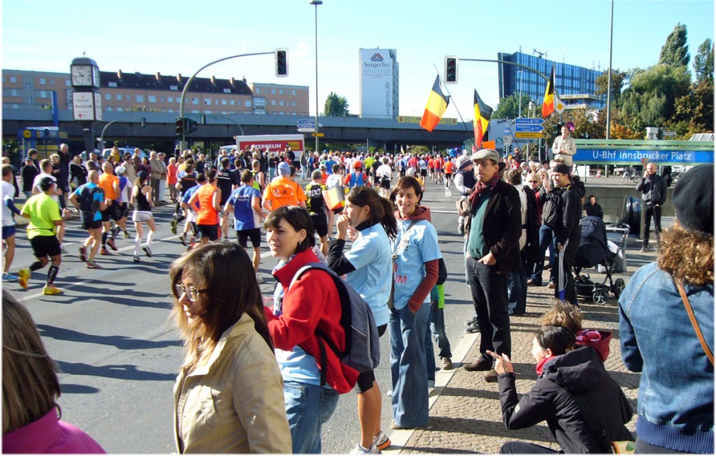 40. Marathon in Berlin, Innsbrucker Platz, Foto: Barbara Kalender