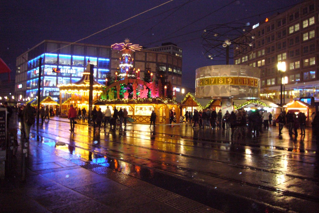 Weihnachtsbeleuchtung, Weihnachtsmark Alex, Glühweinbude, tazblog Schröder & Kalender, Foto: Jörg Schröder
