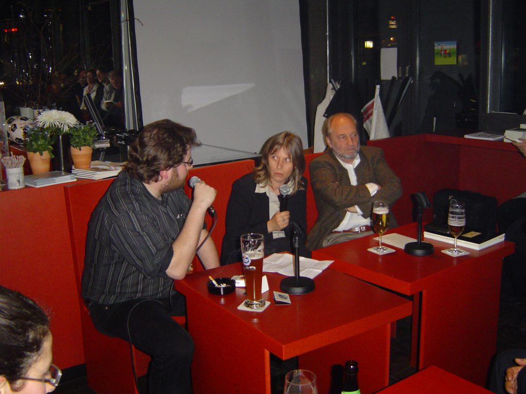  Jörg Sundermeier, Barbara Kalender und Jörg Schröder im tazcafé 2006